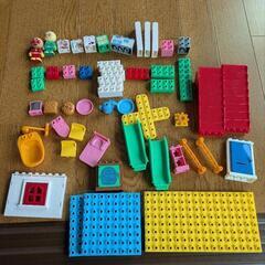 アンパンマンブロックラボ　パン工場とすべり台のおうちの画像