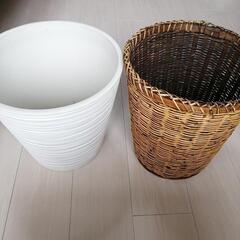 自然素材のかごと２点