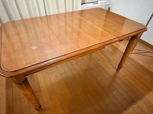 【値下げしました】マルニmarni ダイニングテーブル