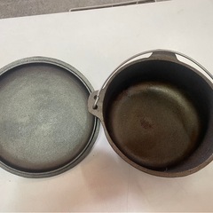 CAPTAIN STAG　キャプテンスタッグ　ダッチオーブン　M-5503　20㎝　1.7L　煮る　蒸す　焼く　鋳鉄製　中古品　④の画像