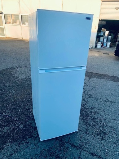 ②✅ヤマダ電機ノンフロン冷凍冷蔵庫✅ ✅YRZ-F23G1✅