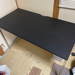 パソコンデスクの画像