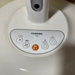 扇風機２台　リモコンは１つ　TOSHIBAF-LN5   の画像