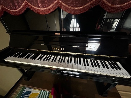 YAMAHA アップライトピアノ 黒色 椅子付き