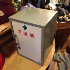 レトロ　スチール薬品箱【F00900】