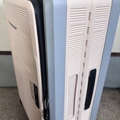 新品未使用　折り畳みスーツケース　Mの画像