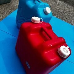 決定 快適な園芸  庭 整地 農園 畑仕事 耕畑・草削農具　くわ　スコップ シャベル  草取り 水タンク　トロ船　新規まとめセット♪の画像