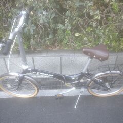 整備済み中古自転車　20インチ　税別￥21.800-　折り畳み自転車　L.C,TRAM（ダホン）　グリーン401の画像