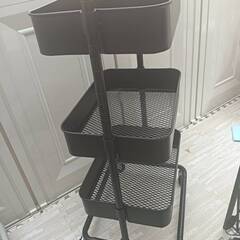 キッチンワゴン収納■キャスター付き■■ロースコグ■ロースフルト■黒ブラック■３段ワゴン■スチールラック■IKEAではないですの画像