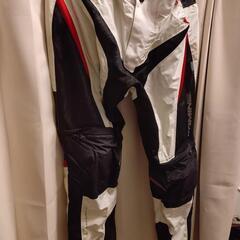 ライディングパンツ、グローブ