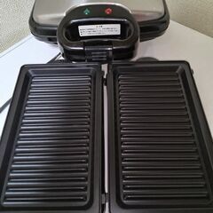 美品Vitantonio VSW-4ワッフルホットサンドメーカー３種６枚プレート　2,019年製の画像
