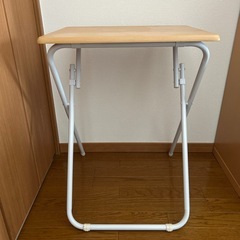 【決まりました】折りたたみテーブルの画像