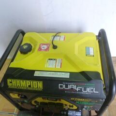 【中古】チャンピオン 発電機 CPG7800DF-J  (2) ガソリン/プロパン 両用 DUAL FULE GENERATOR 2020年 Champion 発電の画像