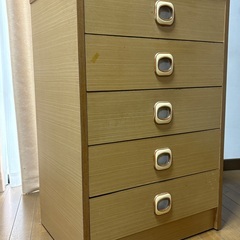 5段整理ダンス（チェスト）の画像