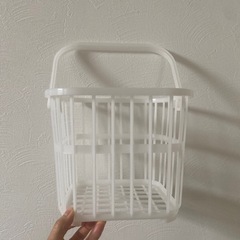 床下収納のカゴ