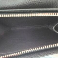 【ドリーム池田店】PRADA/プラダ　コンパクトウォレット　二つ折り財布　サフィアーノ･レザー　ブラック×シルバー金具　箱付き　IKZ-585の画像