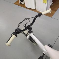 J089 ★小キズ使用感★キッズ自転車(補助輪仕様)★Ravi★16インチの画像