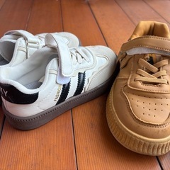 キッズ　19センチ　スニーカー　３点セット　の画像