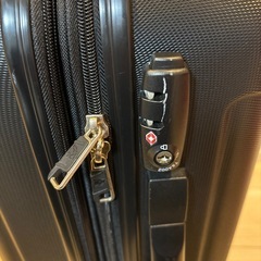キャリーケースの画像