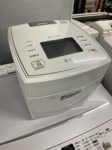 配送可能　保証付き 炊飯器 炭炊釜 月白（げっぱく） NJ-VVB10-W [5.5合 /IH] 