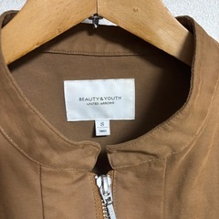 BEAUTY & YOUTH UNITED ARROWSジップアップジャケットの画像