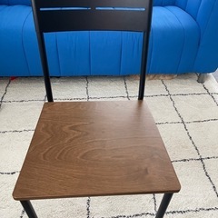 ダイニングテーブル＋椅子２つセットの画像