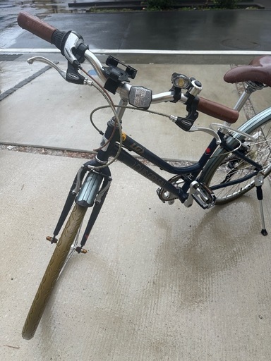 自転車　ルイガノ　CITYROAM8 （ネイビー）