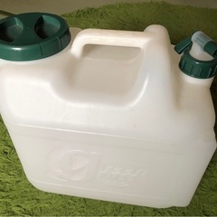 キャンプ用品❶　20リットル　ウォータータンク（ほぼ新品）　