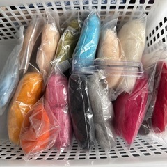 ハンドメイド 羊毛フェルト