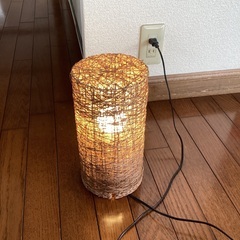 間接照明　スタンドライトの画像