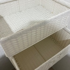 (白)ラタン引き出しの画像