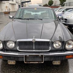 ジャガーV12　この車の価値がわかる方　公道復活させてください。車両交換可の画像