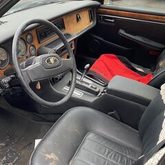 ジャガーV12　この車の価値がわかる方　公道復活させてください。車両交換可の画像