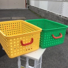 大きい　プラカゴ　おもちゃ入れ等　2個セット
