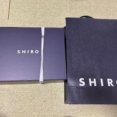 【新品未使用、ラッピング済み】SHIRO ランドリーキット（ランドリーリキッド＆ファブリックソフナー） の画像