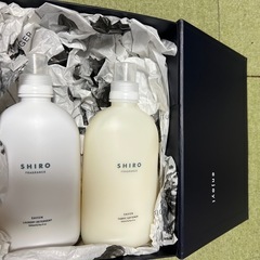 【新品未使用、ラッピング済み】SHIRO ランドリーキット（ランドリーリキッド＆ファブリックソフナー） の画像