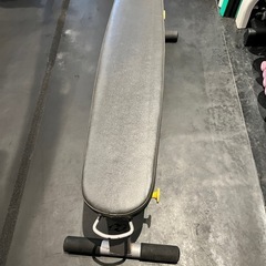ベンチ