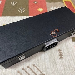 値下げしました。高級感あるスクエア型。小さな優越感味わいませんか？
