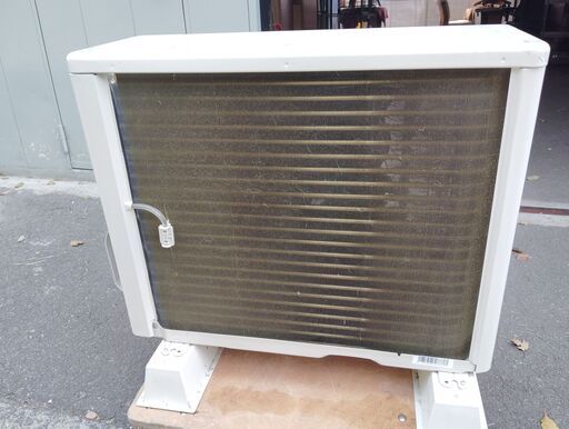 【S2025000036】★中古美品★東芝ルームエアコン6帖用　RAS-G221M　標準取付工事込