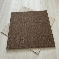 ニトリ　カーペット　タイルカーペット　40枚　4月10日粗大ゴミにしますの画像