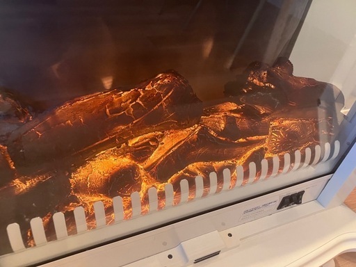 【ニトリ】ワイド暖炉型ファンヒーター