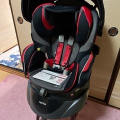 Aprica  アップリカ　チャイルドシート　フラディア　ラクート
