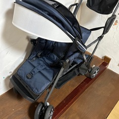 カトージ　2人乗りベビーカーの画像