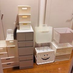 無印良品ポリプロピレン小物収納ケース、ニトリのケースなど