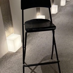 一番早く取りに来られる方にはお値下げ！美品 IKEA 木製ハイチ...