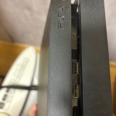 【取引中】PS4 ゲーム機の画像