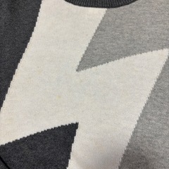 男児薄手のセーターの画像