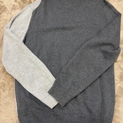 男児薄手のセーターの画像