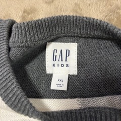 男児薄手のセーターの画像