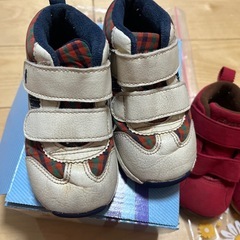 アシックス　ファミリア　スニーカー　の画像